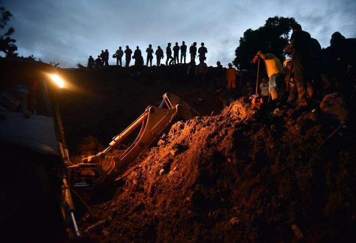 Κολομβία: Τουλάχιστον 20 νεκροί και 10 αγνοούμενοι από κατολίσθηση