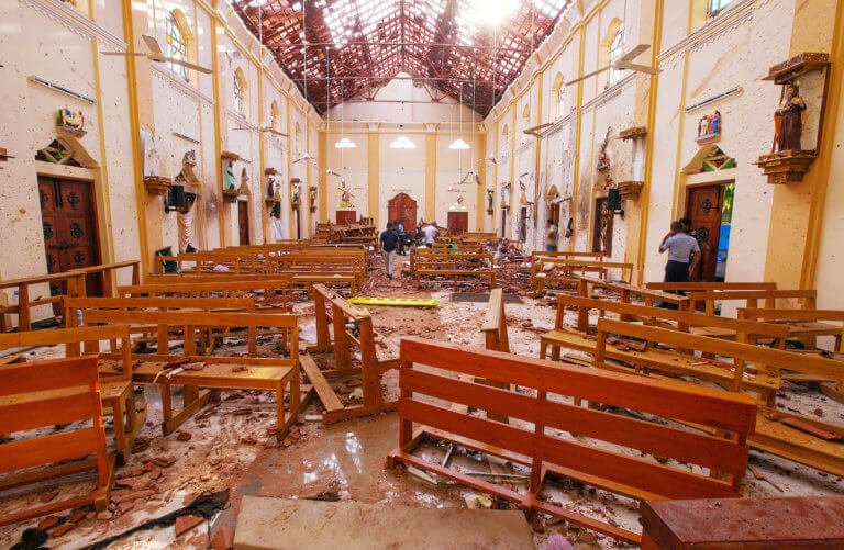 Θρήνος στη Σρι Λάνκα: Στους 290 οι νεκροί από το μακελειό ανήμερα του Πάσχα