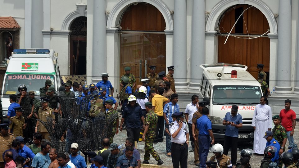 Μακελειό στη Σρι Λάνκα: Η αστυνομία αναζητά 140 άτομα που είχαν διασυνδέσεις με τον ISIS