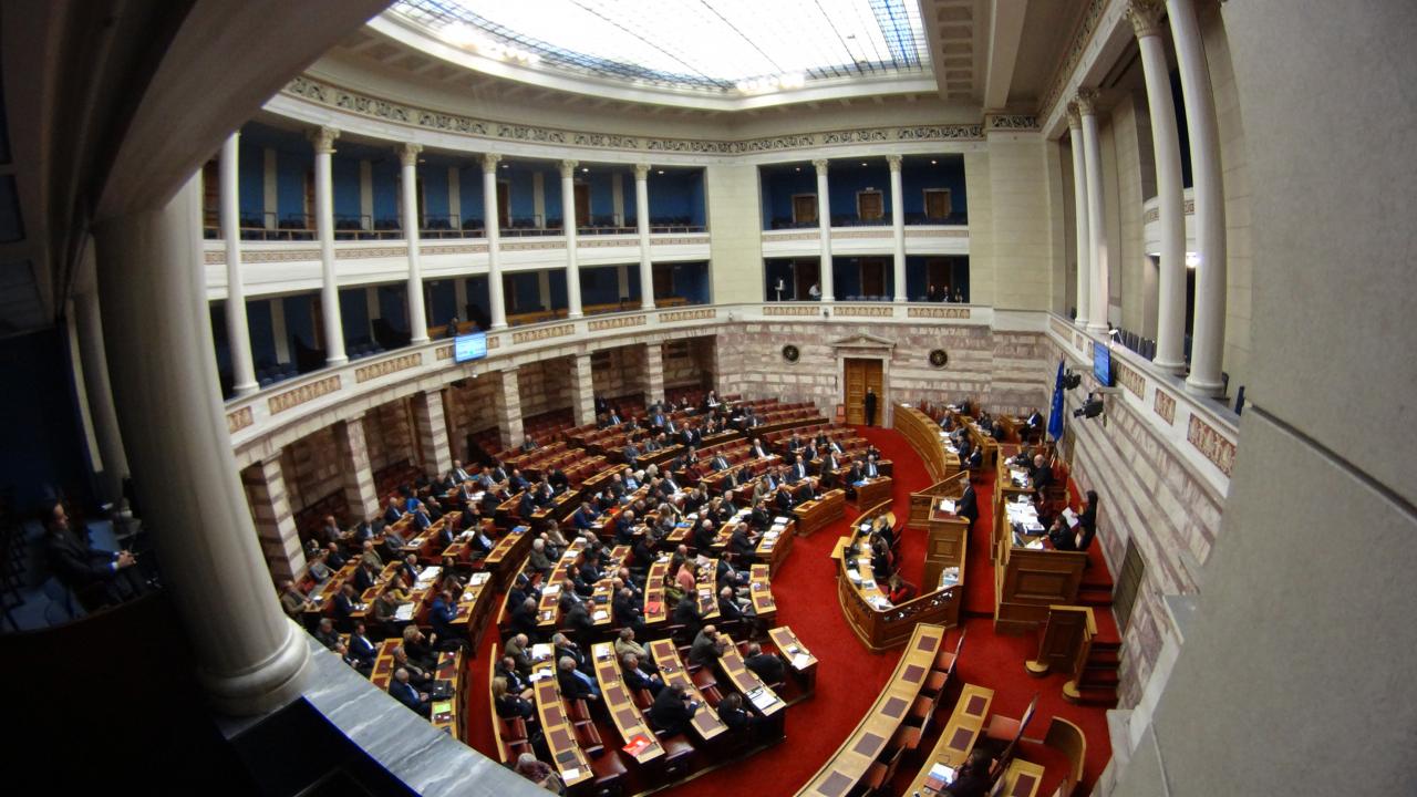Βουλή: Κατατέθηκε το νομοσχέδιο για ΔΕΗ και ΔΕΠΑ- Τι προβλέπει