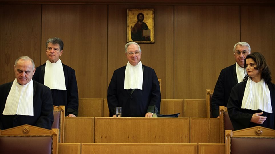 Δικαστές για Ρουβίκωνα: «Κλασική φασιστική μέθοδος οι απειλές»