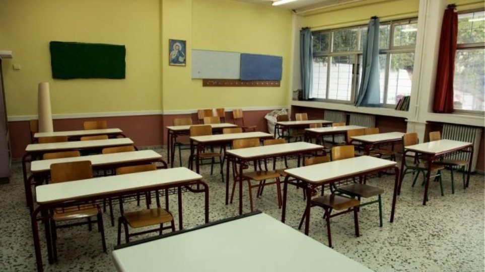 Μυτιλήνη: Ποινή φυλάκισης 2 ετών σε ιδιοκτήτη κυλικείου που παρενοχλούσε μαθήτριες