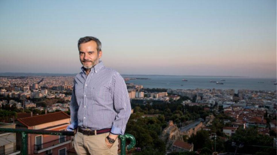 Ποιος είναι ο Κωνσταντίνος Ζέρβας που σύμφωνα με το exit poll παίρνει τον δήμο Θεσσαλονίκης