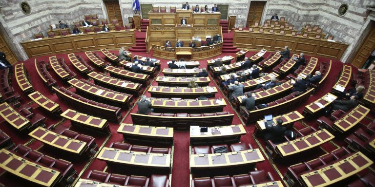 ‘Εχασαν και στη Βουλή στο σύλλογο Υπαλλήλων: Πρώτη δύναμη η ΝΔ, τρίτος ο ΣΥΡΙΖΑ παρά τις αθρόες μετατάξεις υπαλλήλων