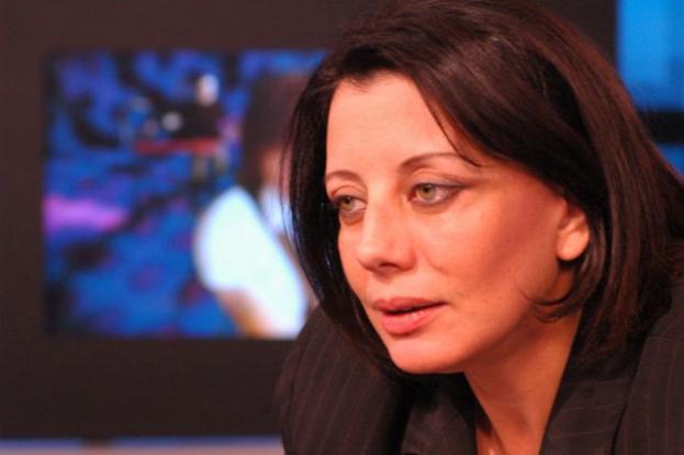 Η Ακριβοπούλου κατηγορεί για fake news όσους της ασκούν κριτική
