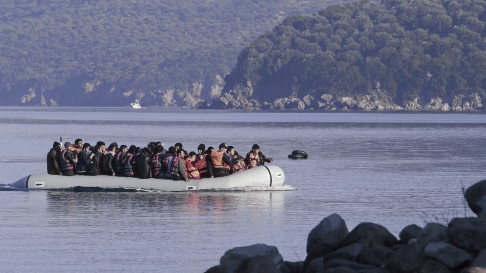 Αυξάνεται ο αριθμός των προσφύγων που φτάνει στα ελληνικά νησιά