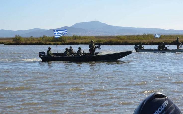 Επεισόδιο με ψαράδες στον Έβρο: «Τούρκοι στρατιώτες μας απείλησαν με όπλα»