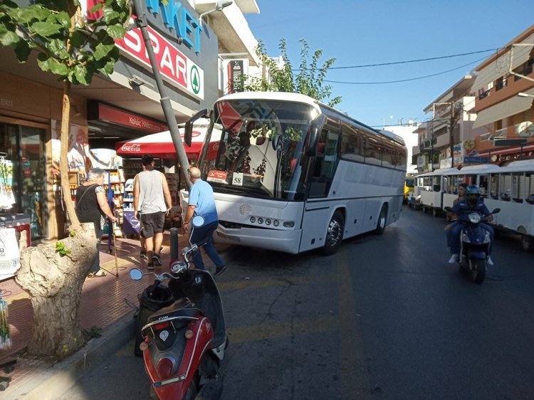 Λεωφορείο στην Κρήτη παραλίγο να σπείρει πανικό!