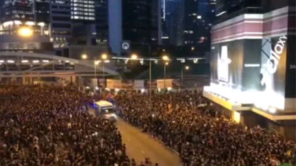 Χαμός στο Χονγκ Κονγκ (Ξανά)! Εντείνεται η κρίση