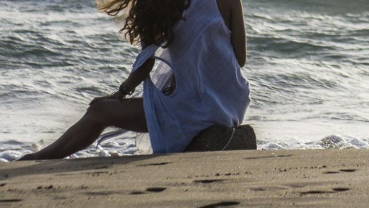 Κρήτη: Νεαρή κατήγγειλε απόπειρα βιασμού ενώ έκανε βόλτα στην παραλία