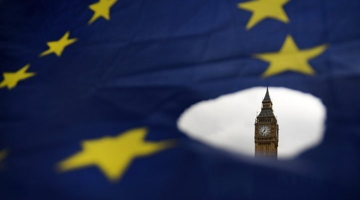 Η Κομισιόν προτείνει παράταση της προσωρινής εφαρμογής της συμφωνίας του Brexit
