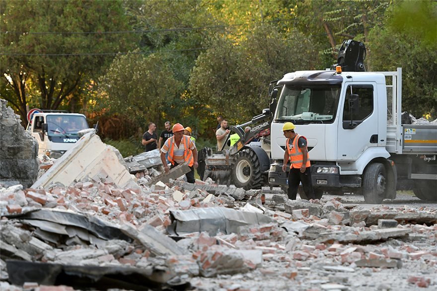 Σεισμός στην Αλβανία: Δεκάδες τραυματίες, ζημιές και πανικός