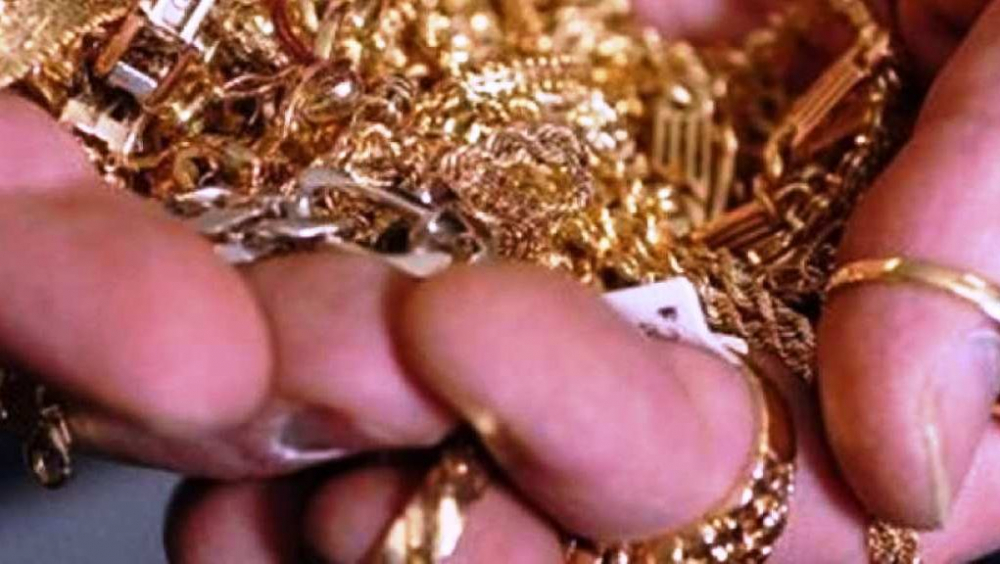 41χρονη έκλεψε κοσμήματα 1000€ στις Σέρρες
