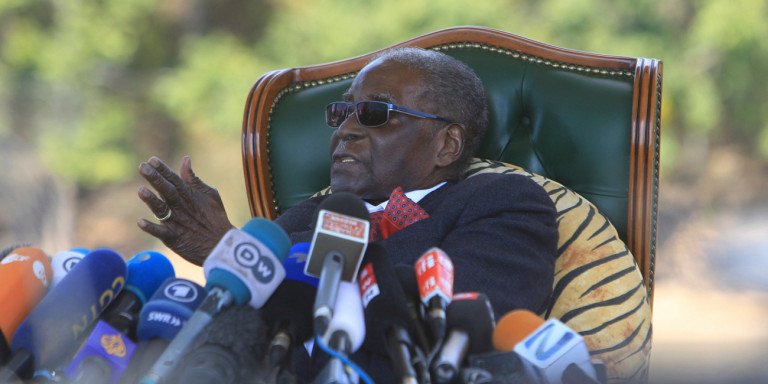 Πέθανε ο δικτάτορας της Ζιμπάμπουε Ρόμπερτ Μουγκάμπε