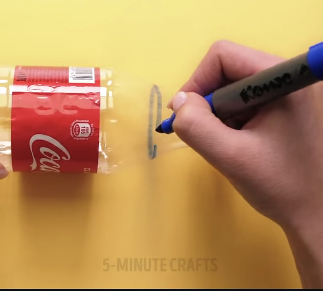 Άλλο ένα viral video για έξυπνες χρήσεις του πλαστικού στο σπίτι!