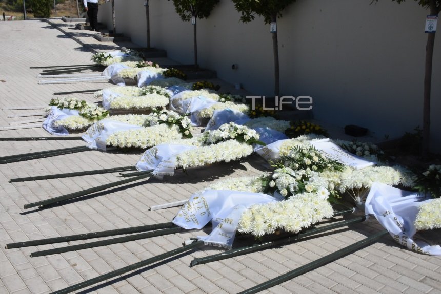 Θλίψη στην κηδεία του Δημήτρη Ρίζου
