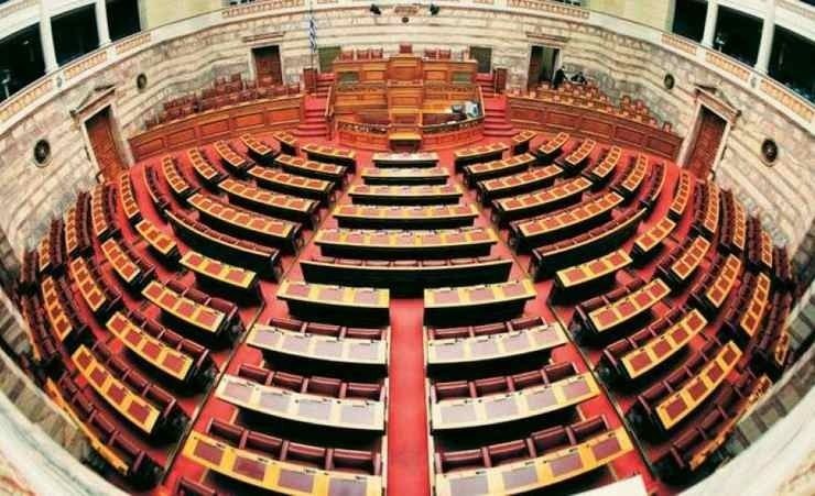 Βουλή:  Ψηφίστηκε το νομοσχέδιο του ΥΠΟΙΚ για την αντιμετώπιση των επιπτώσεων της πανδημίας