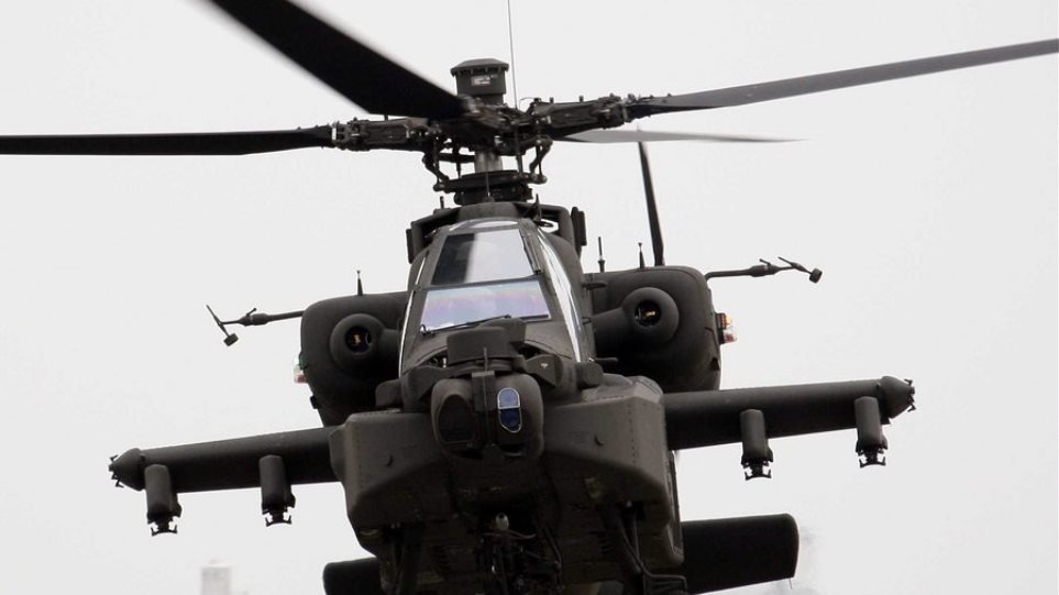 Βόλος: Ελικόπτερα Apache και εξοπλισμός της 3ης ταξιαρχίας Στρατού στο Στεφανοβίκειο