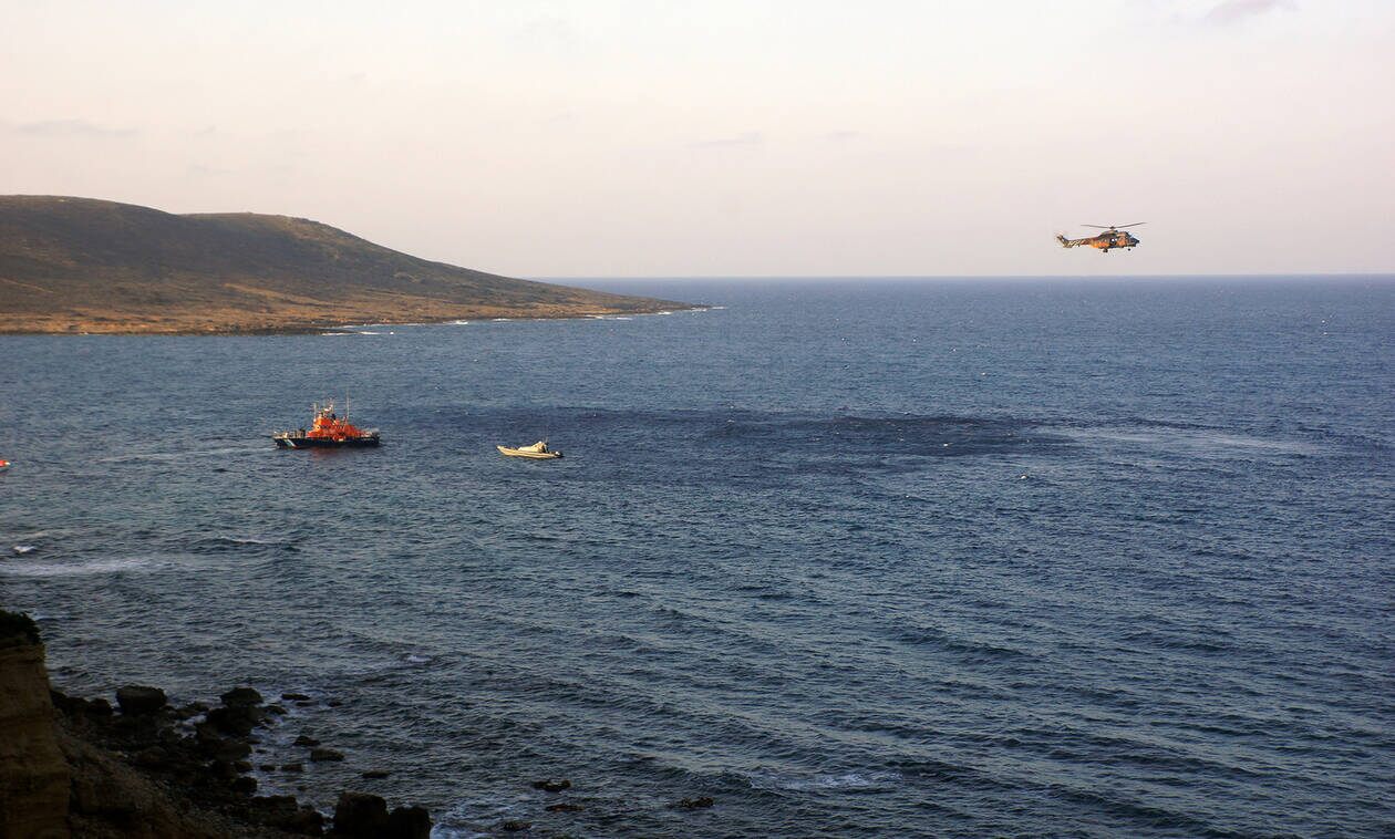 Σκάφος του Λιμενικού συγκρούστηκε με λέμβο που μετέφερε μετανάστες και πρόσφυγες