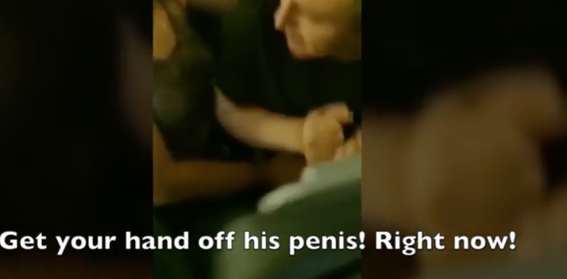 Σύλληψη ζευγαριού επειδή έκανε στοματικό σεξ εν ώρα πτήσης (Video)