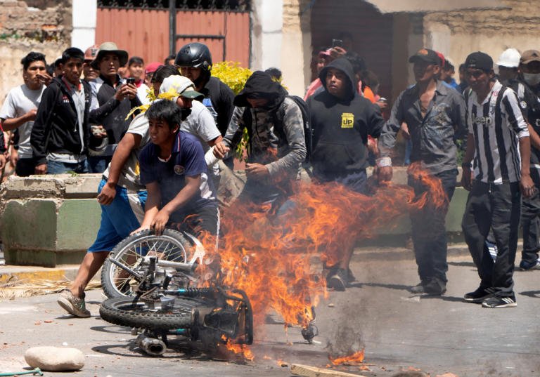 Βολιβία: 30 τραυματίες ένας σε κρίσιμη κατάσταση από επεισόδια