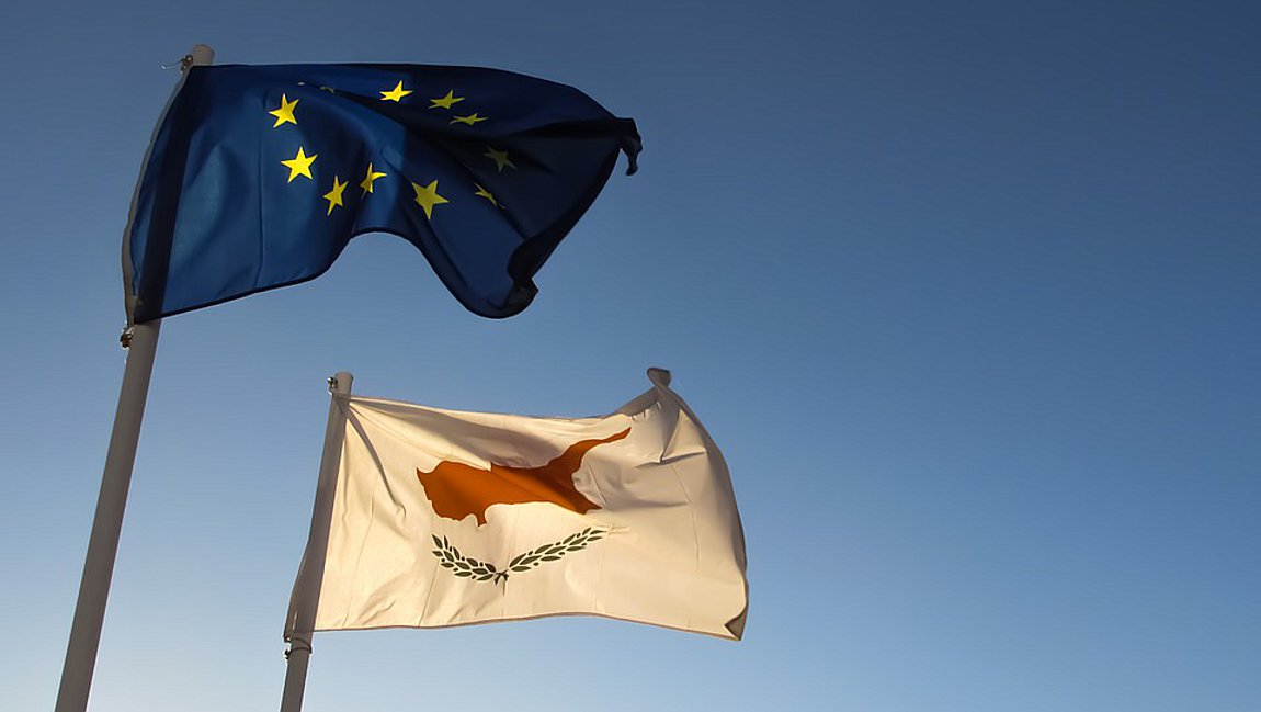 Κυπριακό: Σε επίλυσή του ελπίζει και θα συνδράμει η Κομισιόν