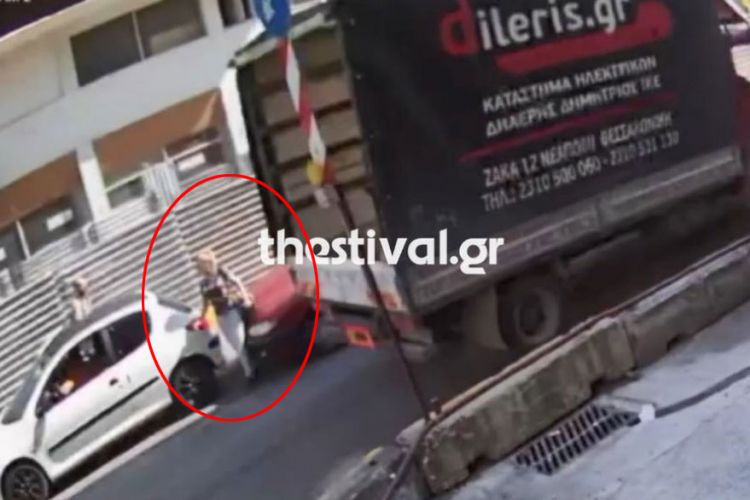 Θεσσαλονίκη: ΙΧ παρασύρει γυναίκα (Video)