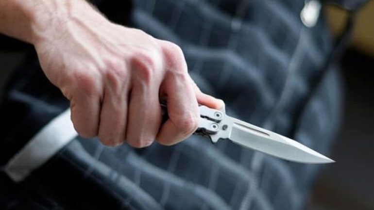Αιματηρό επεισόδιο: Βγήκαν τα μαχαίρια σε ψητοπωλείο στη Θεσσαλονίκη 