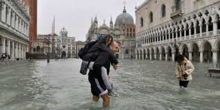 Κακοκαιρία στην Ιταλία: "Βούλιαξε" η Βενετία (Video)