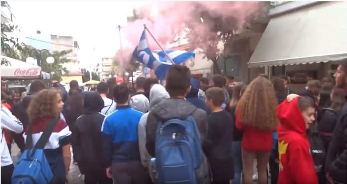  Πορεία μαθητών κατά της μεταφοράς μεταναστών στα Γιαννιτσά 