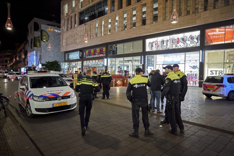 Χάγη: Επίθεση με μαχαίρι και τραυματίες σε κεντρικό εμπορικό δρόμο