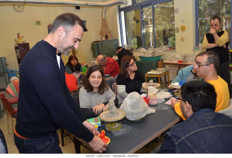 Ο Γιώργος Καπουτζίδης στο πλευρό του Συνδέσμου Προστασίας Παιδιών και ΑμεΑ