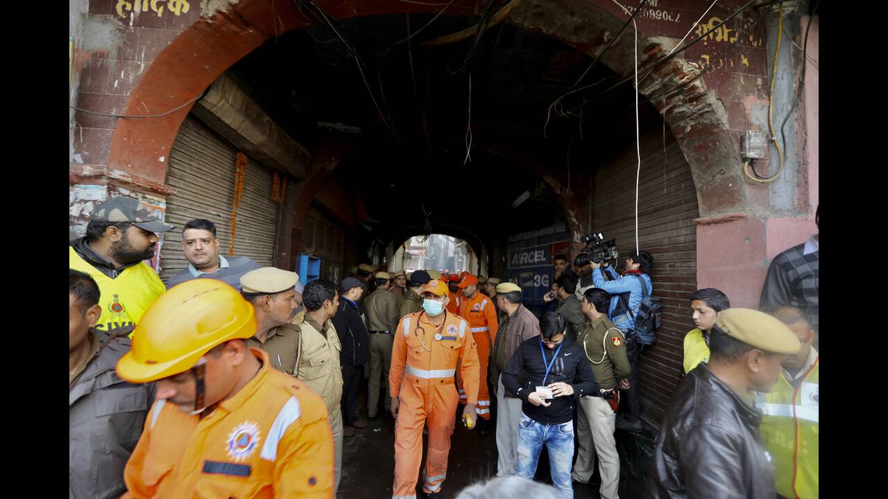 Ινδία: Δεκάδες νεκροί από πυρκαγιά σε εργοστάσιο