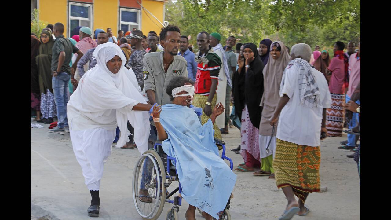 Σομαλία: Έκρηξη παγιδευμένου οχήματος με δεκάδες νεκρούς