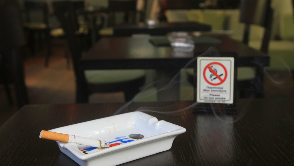 Αντικαπνιστικός νόμος: Στο 75% των καταστημάτων δεν βρέθηκαν καπνίζοντες