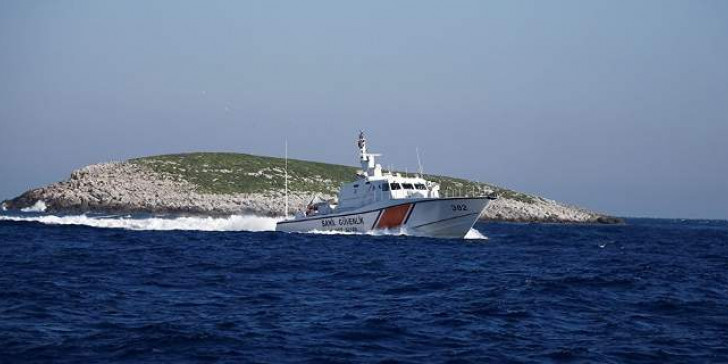 Αιγαίο: Τουρκικό σκάφος παρενόχλησε Έλληνες ψαράδες στα Ίμια