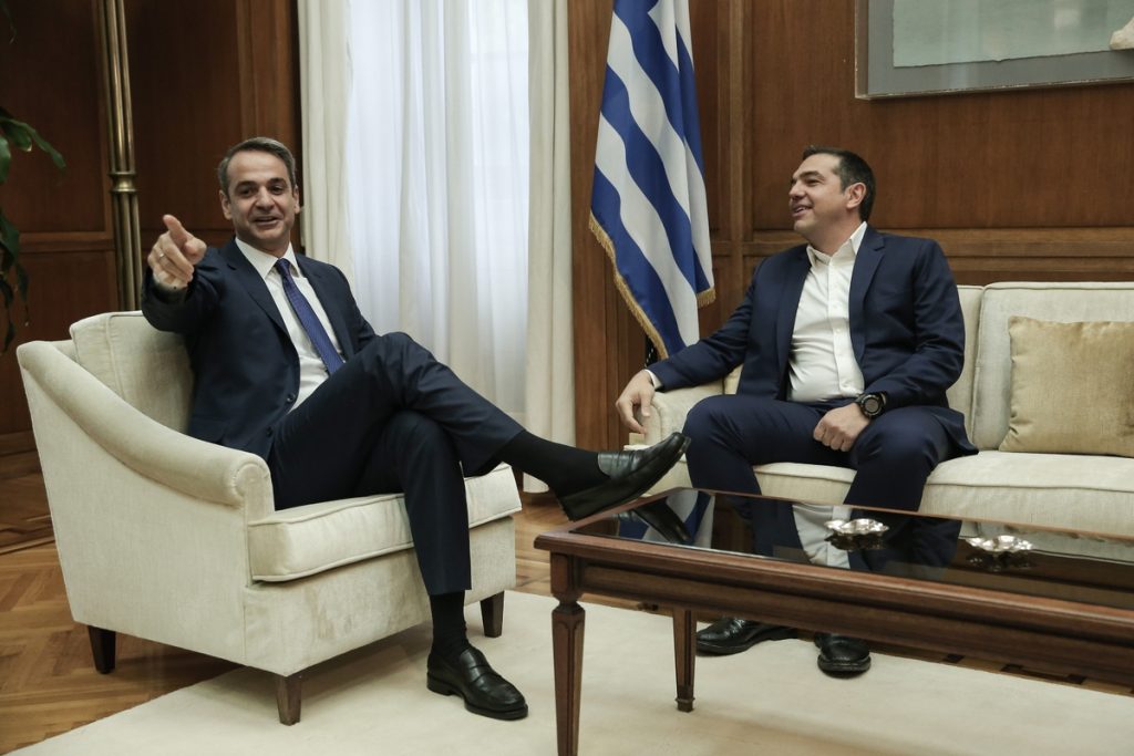 Δημοσκόπηση: Ψήφος εμπιστοσύνης, Στις 13 μονάδες η διαφορά ΝΔ- ΣΥΡΙΖΑ