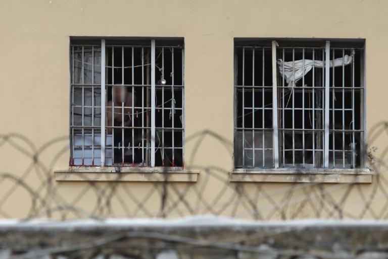 Φυλακές Αυλώνα: Ένταση και συμπλοκές - Τρεις σοβαρά τραυματίες
