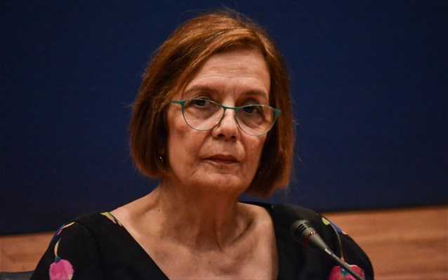 Πρώην υπουργός του ΣΥΡΙΖΑ πιστεύει στα hoax περί πνευματικών δικαιωμάτων