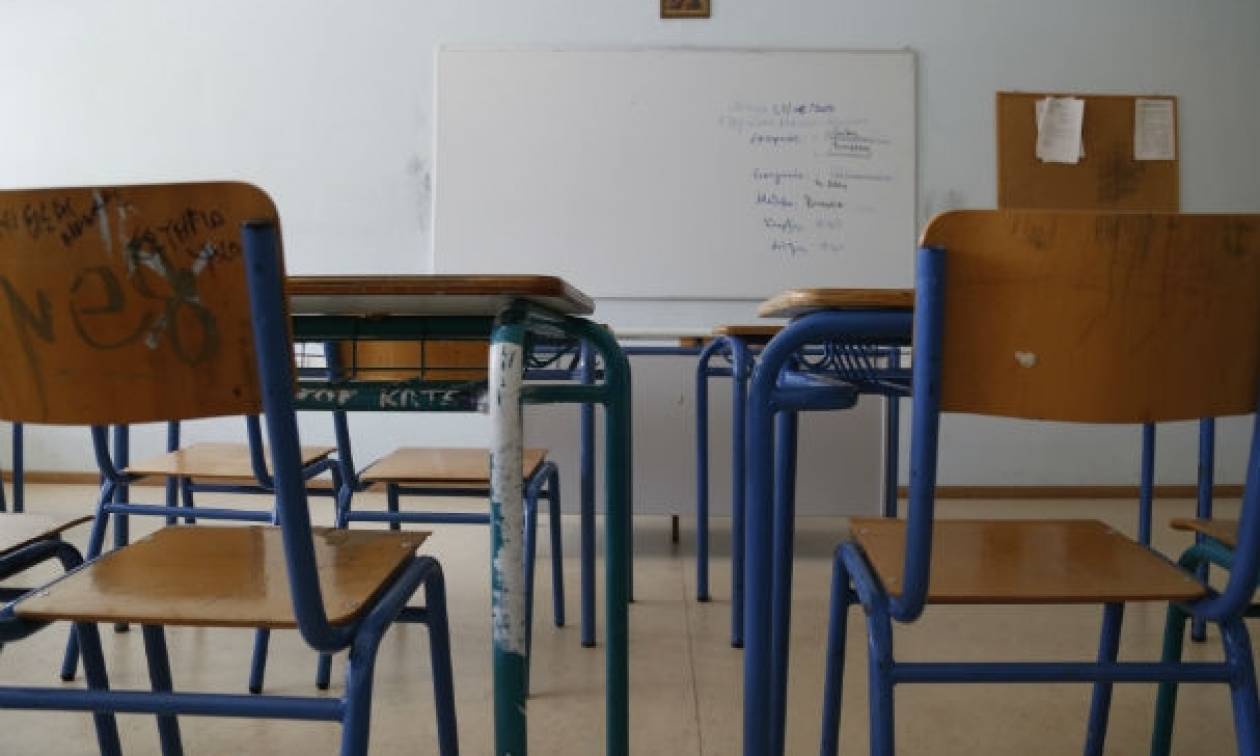 Έστειλαν αστυνομικούς σε σχολεία της Χίου για να… ελέγξουν την τήρηση των μέτρων