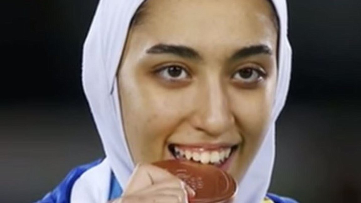 Η μοναδική Ολυμπιονίκης του Ιράν έφυγε από τη χώρα της