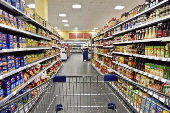 Αυξημένη ζήτηση συγκεκριμένων τροφίμων στα σούπερ μάρκετ. Ελλείψεις στα ράφια