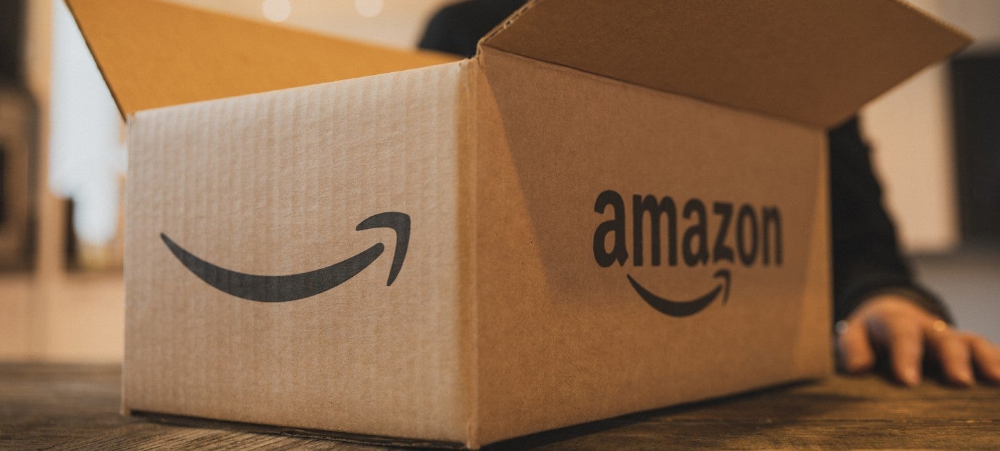 Κορονοϊός: Εκτός της Amazon 1 εκ. παραπλανητικά προϊόντα