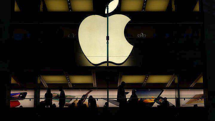 Αναδιπλούμενα κινητά τηλέφωνα ετοιμάζει η Apple