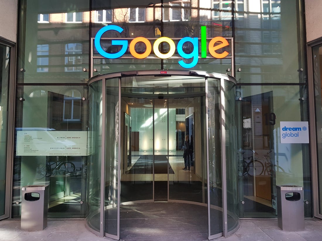 Google: Επενδύει ένα δις δολάρια σε συμπράξεις με δημοσιογραφικούς οργανισμούς