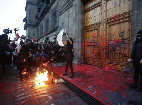 Μεξικό: Η δολοφονία της 25χρονης πυροδότησε διαδηλώσεις