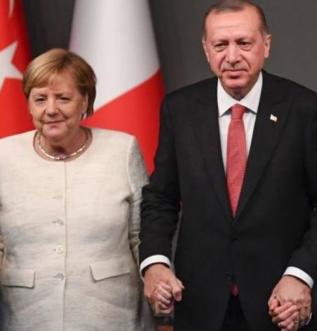 Η Γερμανία παγώνει το ζήτημα των κυρώσεων στην Τουρκία