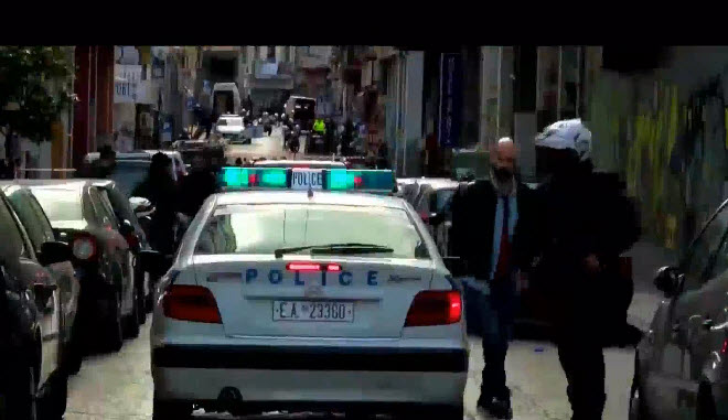 Τώρα: Αστυνομική επιχείρηση στην οδό Μενάδρου -24 προσαγωγές