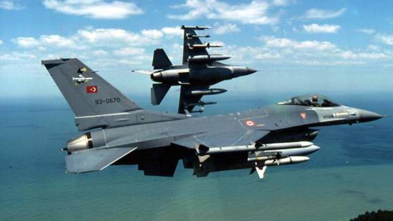 Τουρκικά F-16 πάνω από Οινούσσες και Παναγιά