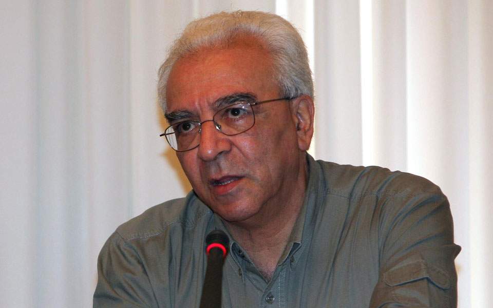 Απεβίωσε ο δημοσιογράφος Τσαουσίδης